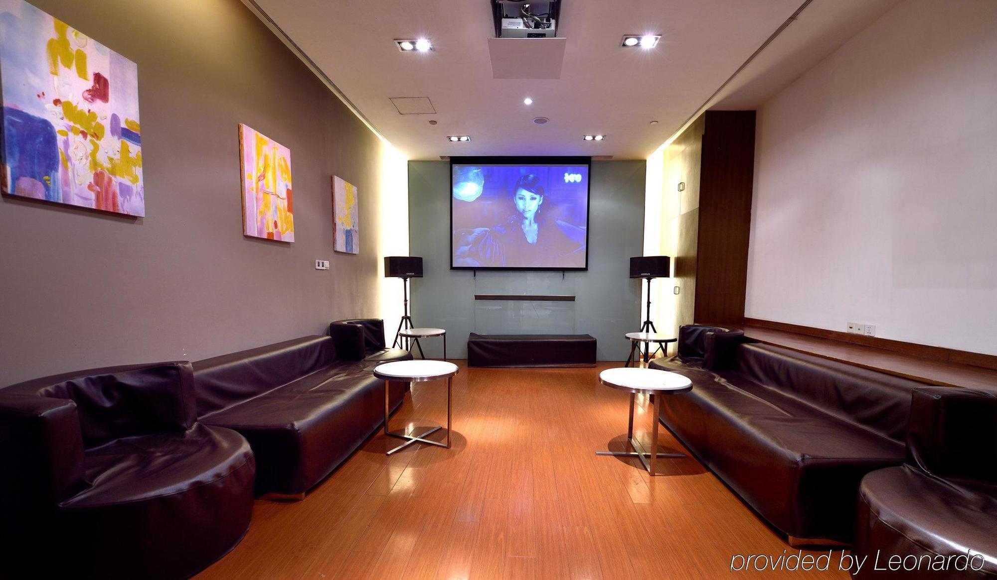 Holiday Inn Express Shanghai Nanhuizui Kültér fotó
